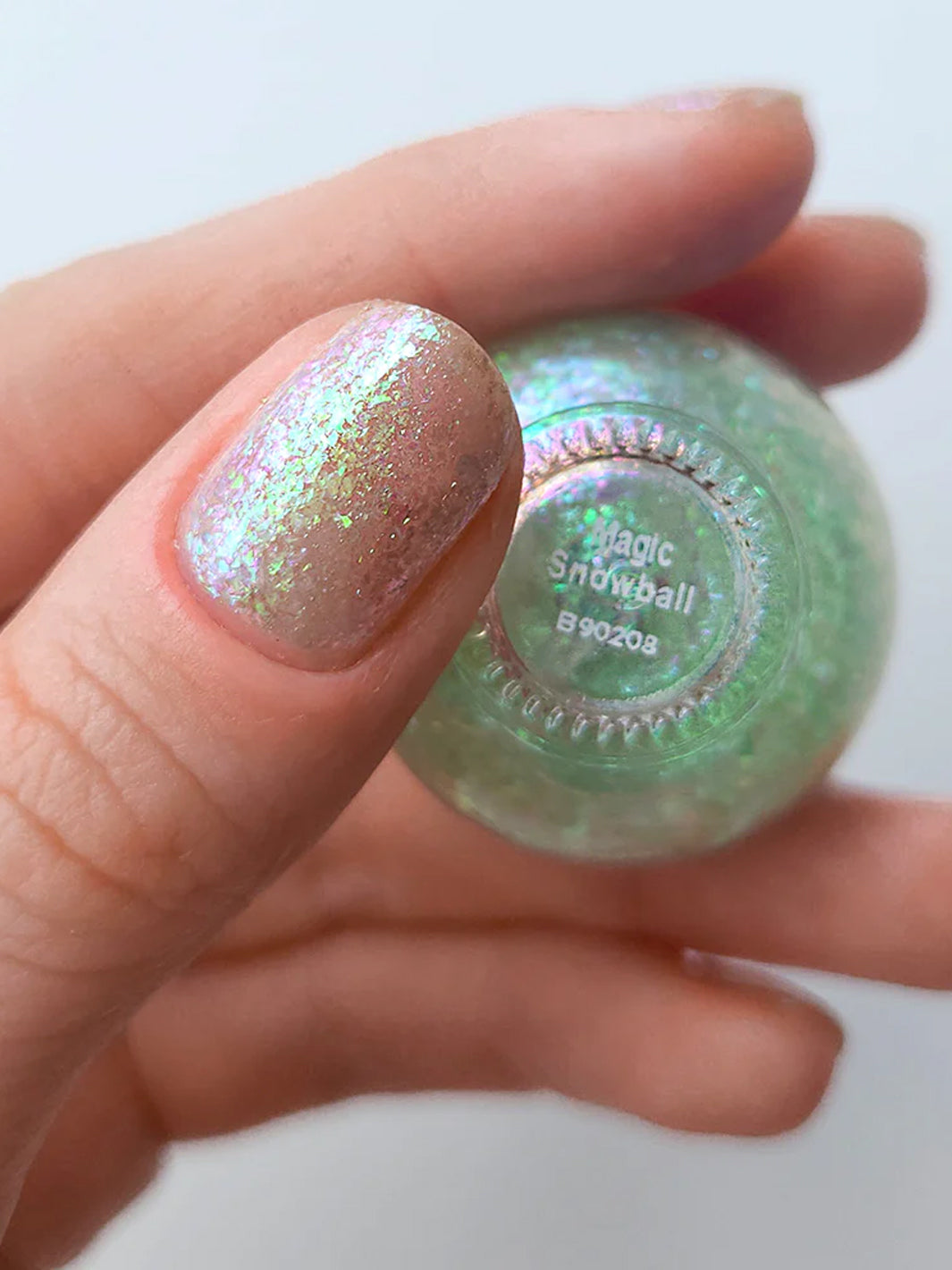 MAGIC SNOWBALL NAIL POLISH