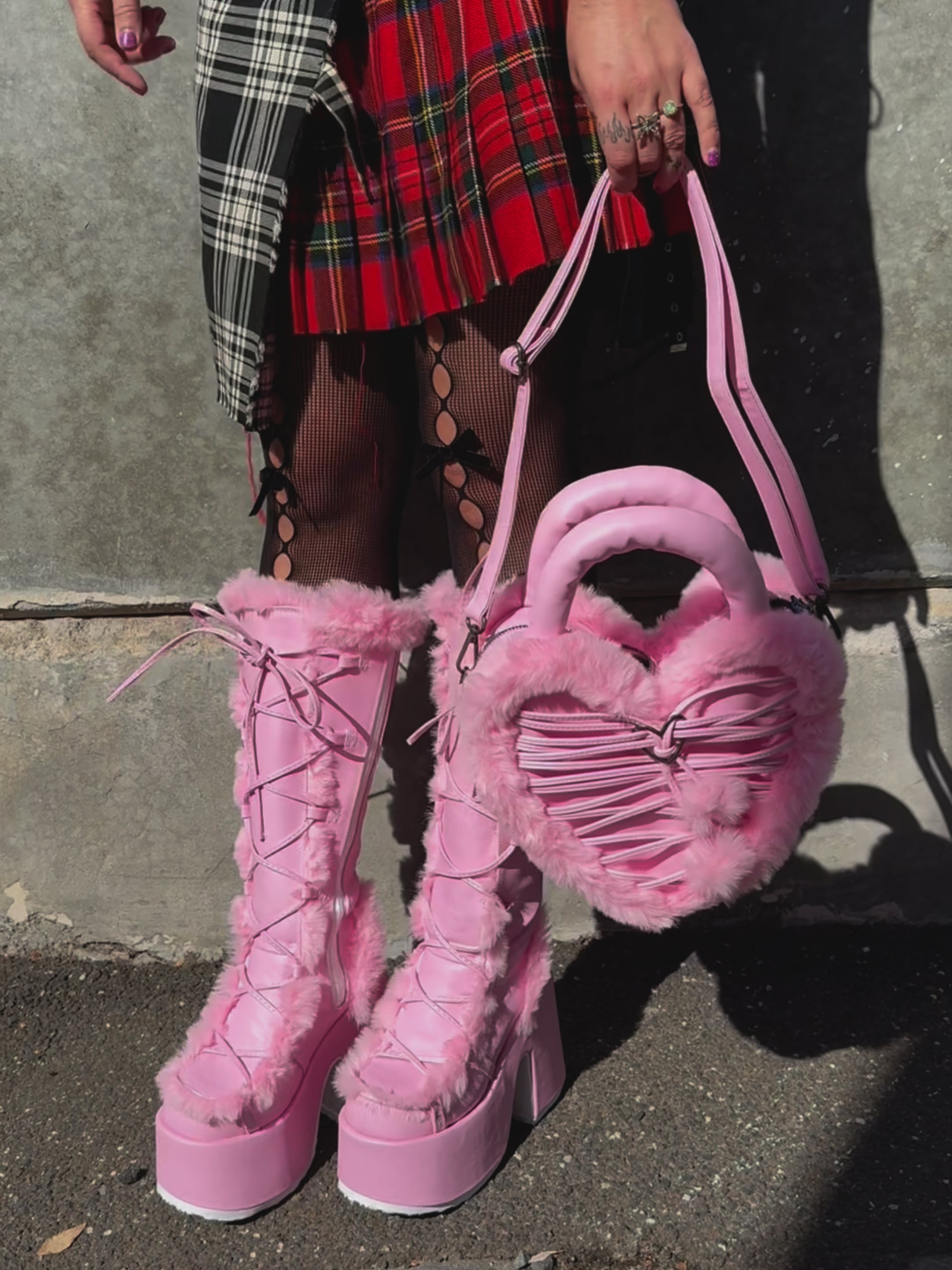 FAUX HEART SHAPED PURSE - PINK ✰ PRE ORDER ✰