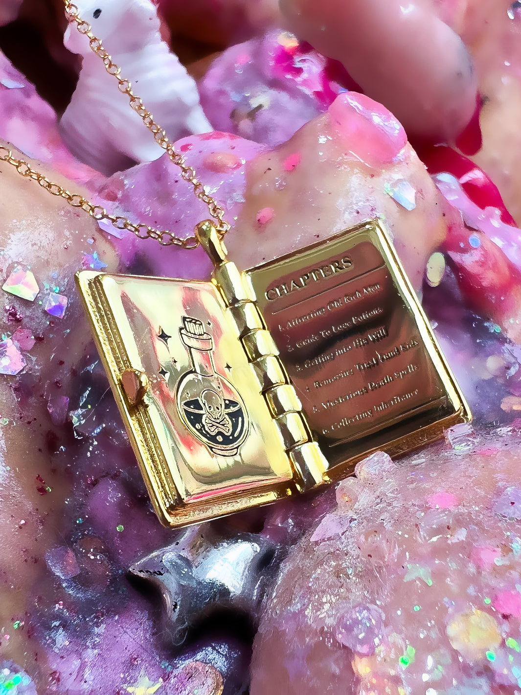 SPELL BOOK NECKLACE - 18K GOLD VERMEIL